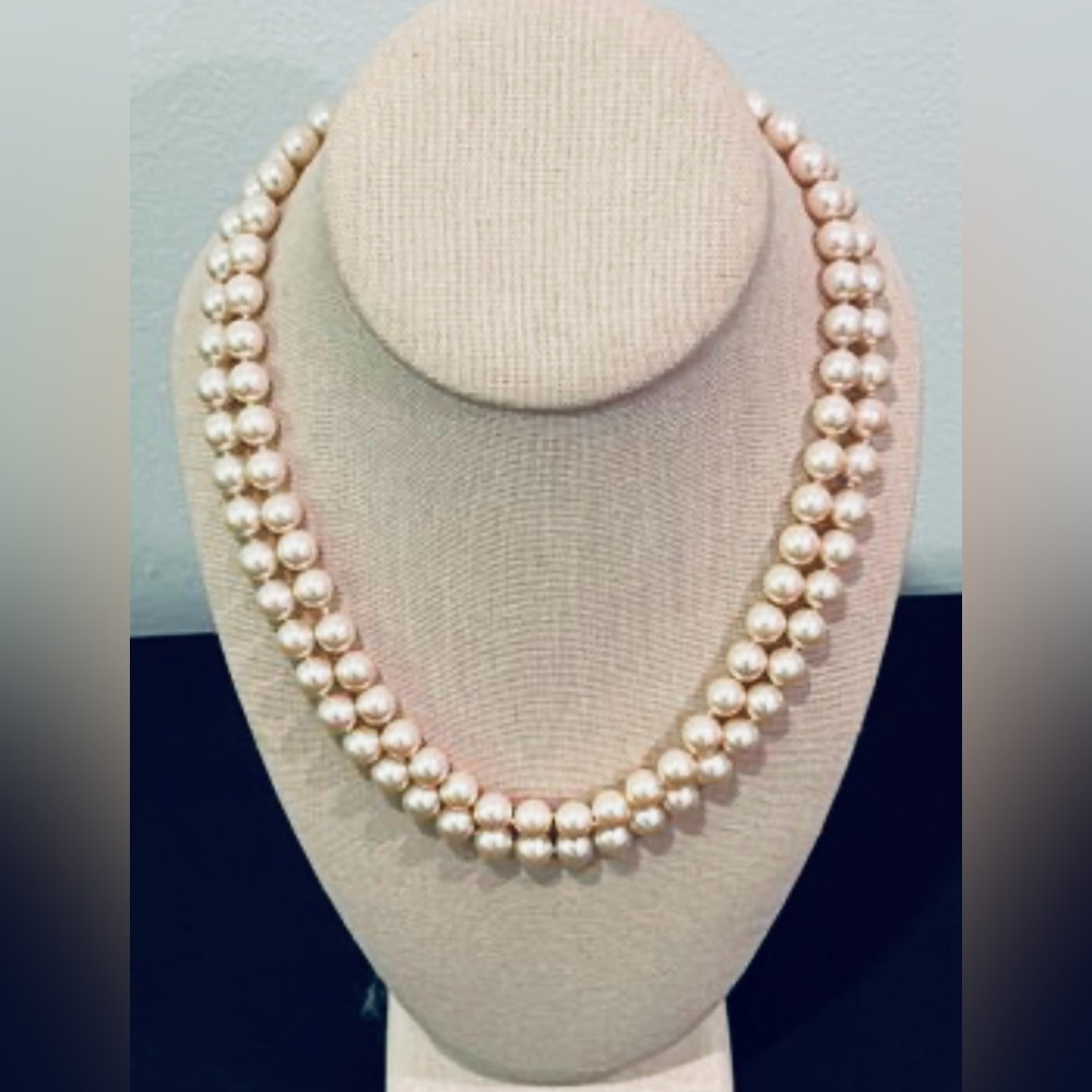 Elegant double-strand Pearl Necklace